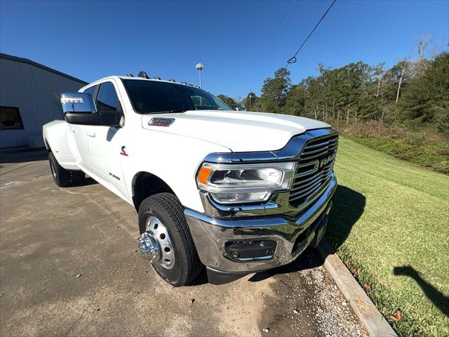 2024 RAM Ram 3500 RAM 3500 LARAMIE MEGA CAB 4X4 64 BOX