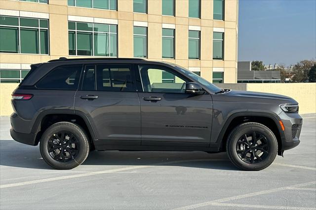 2025 Jeep Grand Cherokee GRAND CHEROKEE ALTITUDE X 4X4