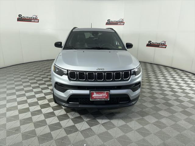 2024 Jeep Compass Latitude Lux FWD