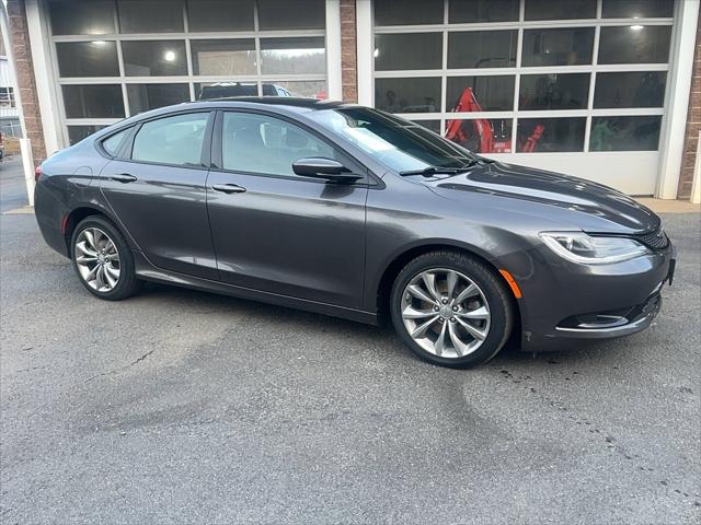 2015 Chrysler 200 S