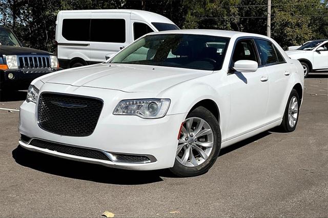 2018 Chrysler 300 Touring