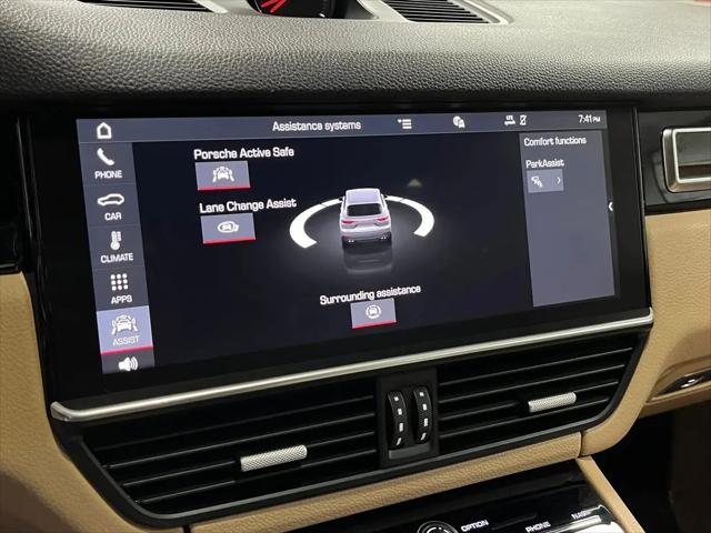 2019 Porsche Cayenne Standard