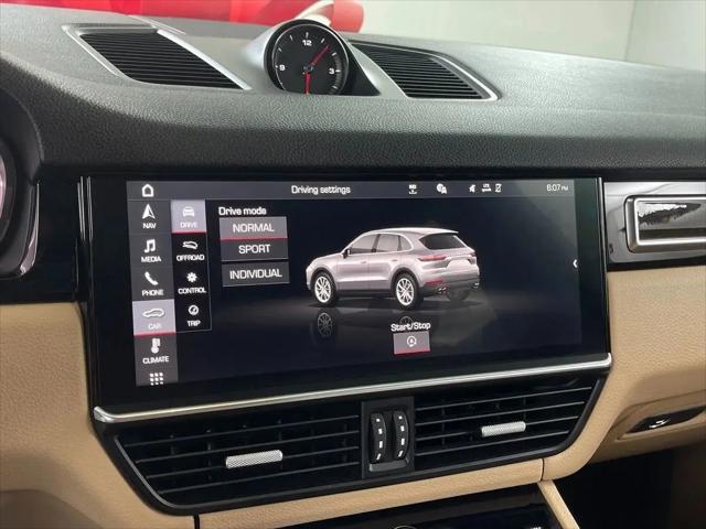 2019 Porsche Cayenne Standard