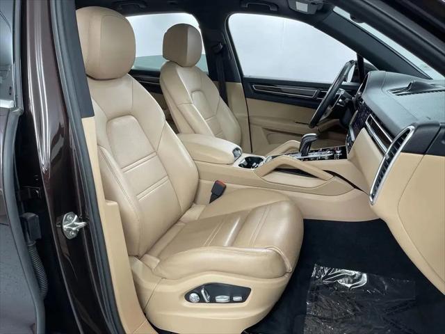 2019 Porsche Cayenne Standard