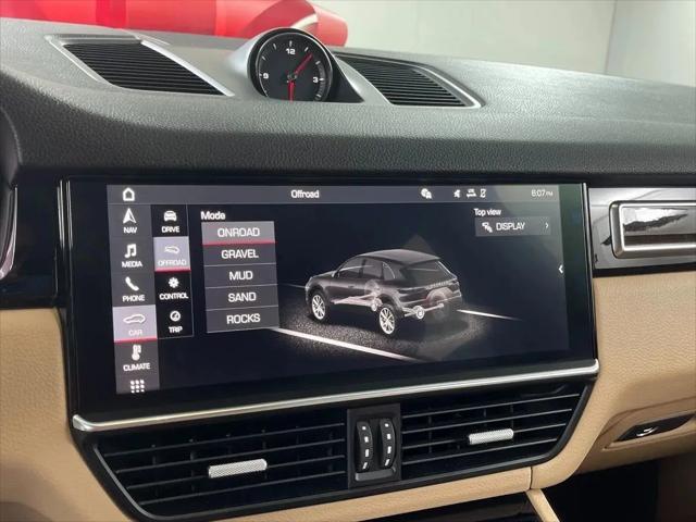2019 Porsche Cayenne Standard
