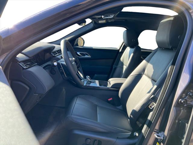 2025 Land Rover Range Rover Velar P400 Dynamic SE
