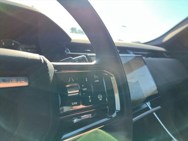 2025 Land Rover Range Rover Velar P400 Dynamic SE