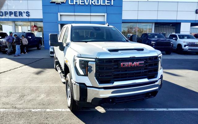 2025 GMC Sierra 2500HD 4WD Crew Cab Standard Bed Pro
