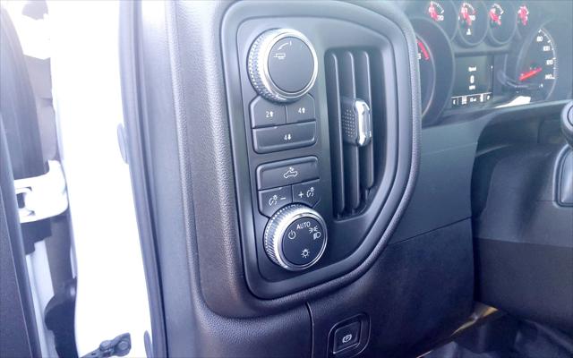 2025 GMC Sierra 2500HD 4WD Crew Cab Standard Bed Pro