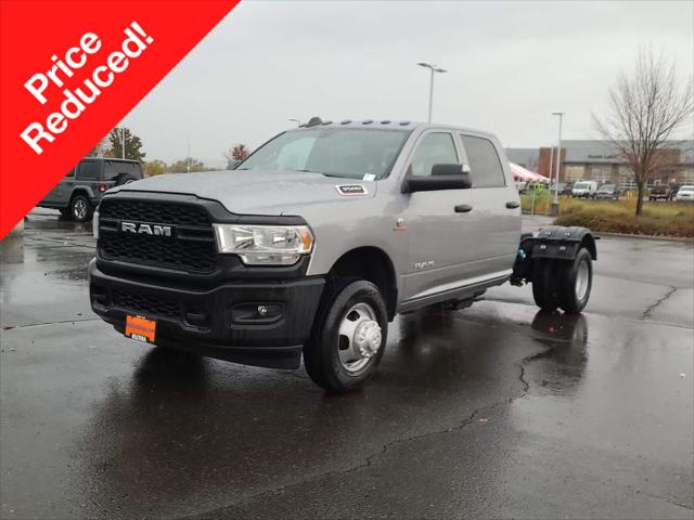 2022 RAM 3500 Chassis Tradesman/SLT/Laramie/Limited