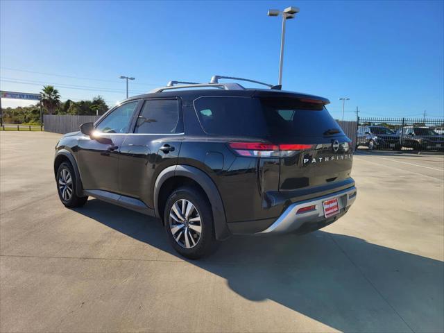 2023 Nissan Pathfinder SL FWD