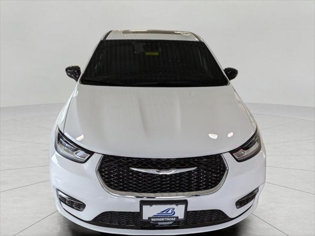 2025 Chrysler Pacifica PACIFICA SELECT AWD