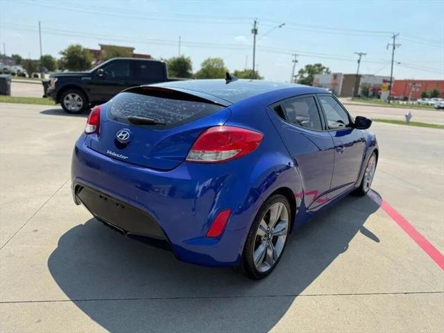 2013 Hyundai Veloster Base w/Black