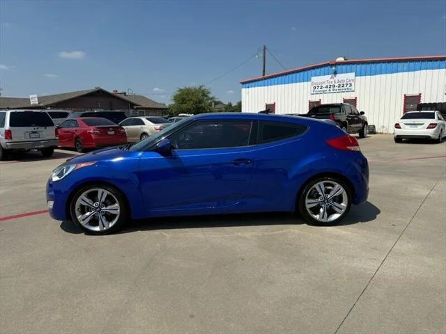 2013 Hyundai Veloster Base w/Black