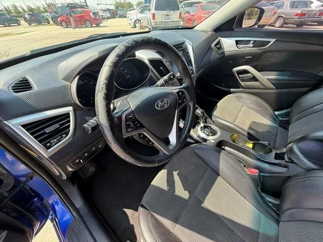 2013 Hyundai Veloster Base w/Black