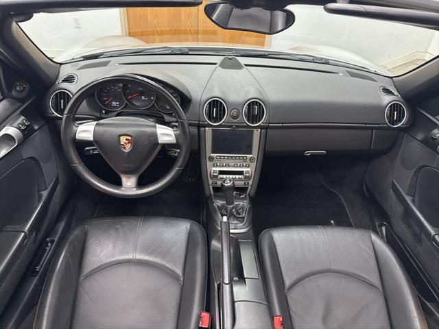 2005 Porsche Boxster 2dr Roadster