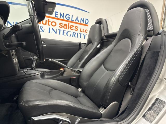 2005 Porsche Boxster 2dr Roadster