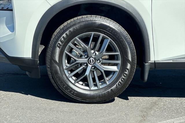 2023 Nissan Rogue S FWD