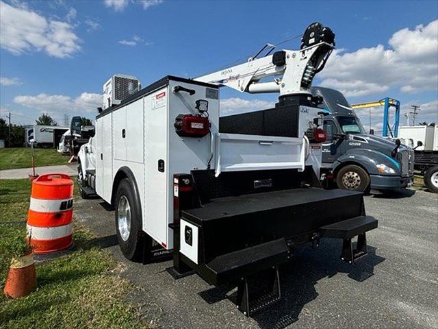 2025 Ford F-750 Base