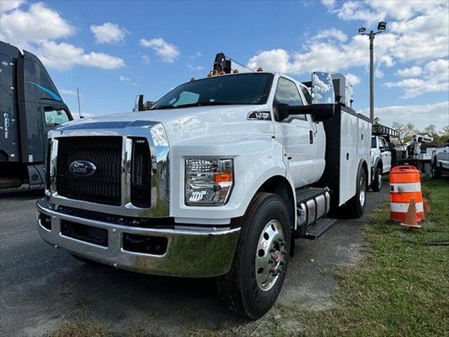 2025 Ford F-750 Base