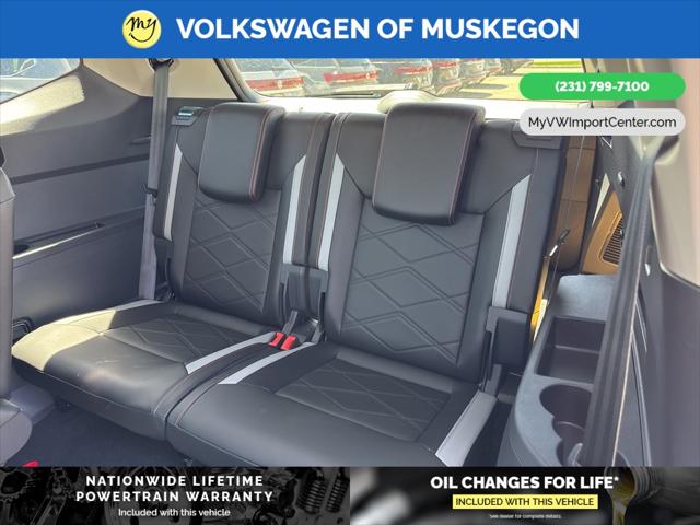 2025 Volkswagen Atlas 2.0T Peak Edition