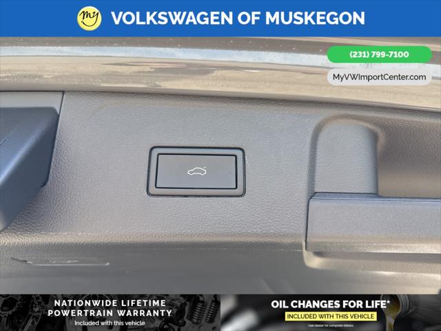 2025 Volkswagen Atlas 2.0T Peak Edition
