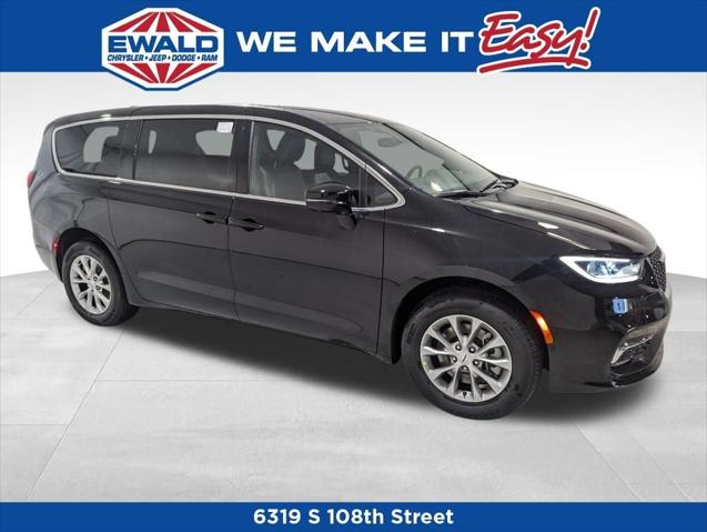 2025 Chrysler Pacifica PACIFICA SELECT AWD