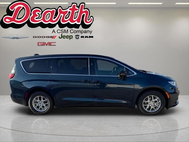 2025 Chrysler Pacifica PACIFICA SELECT