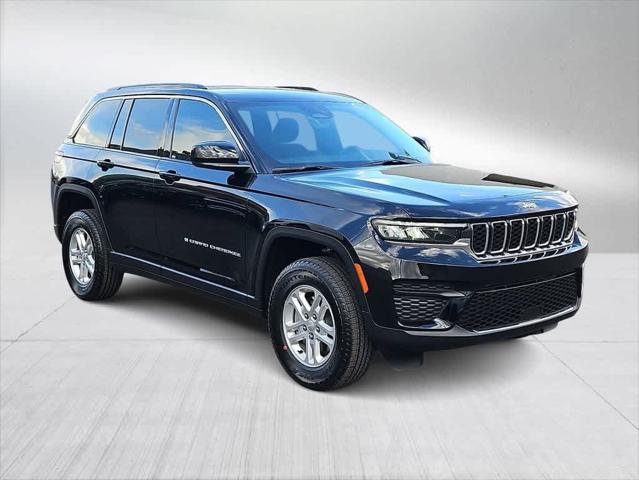 2025 Jeep Grand Cherokee GRAND CHEROKEE LAREDO 4X2