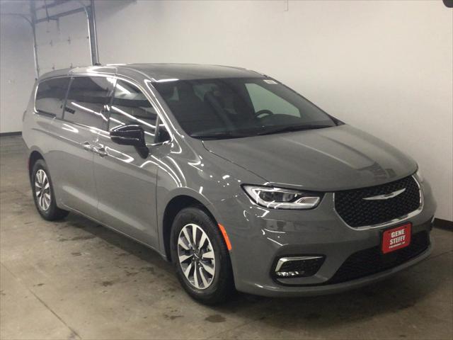 2025 Chrysler Pacifica Hybrid PACIFICA PLUG-IN HYBRID SELECT