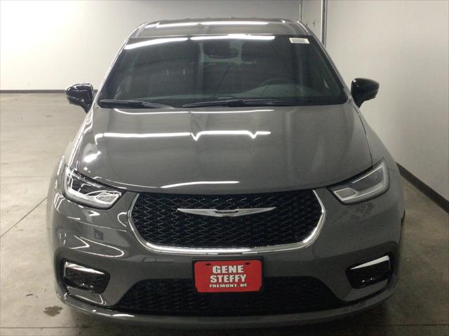 2025 Chrysler Pacifica Hybrid PACIFICA PLUG-IN HYBRID SELECT