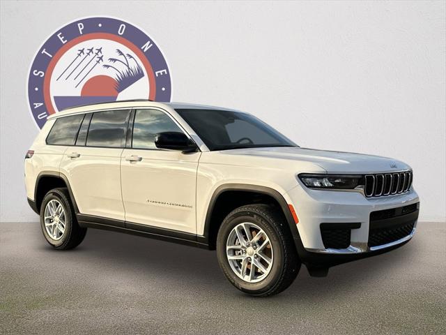 2025 Jeep Grand Cherokee GRAND CHEROKEE L LAREDO X 4X2