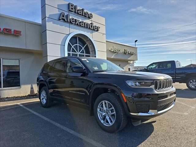 2025 Jeep Grand Cherokee GRAND CHEROKEE L LAREDO X 4X4