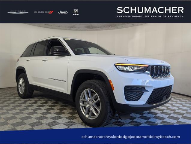 2025 Jeep Grand Cherokee GRAND CHEROKEE LAREDO X 4X4