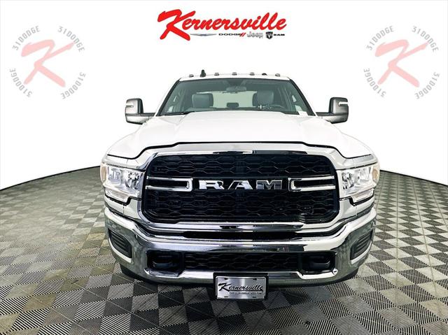 2024 RAM Ram 3500 Chassis Cab RAM 3500 TRADESMAN CREW CAB CHASSIS 4X2 60 CA