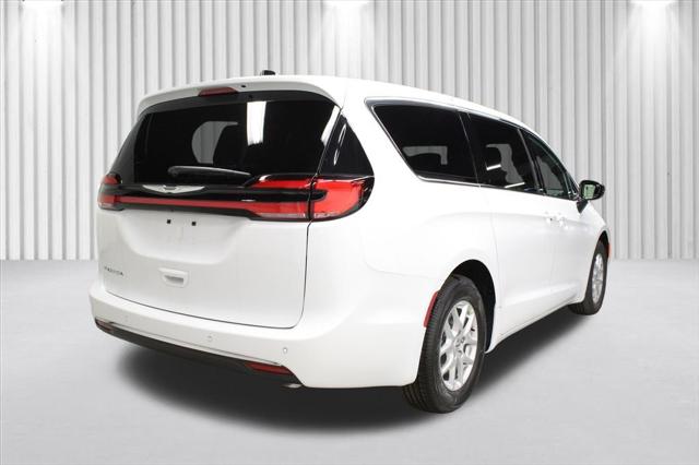 2025 Chrysler Pacifica PACIFICA SELECT