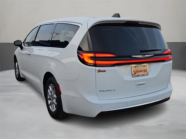 2025 Chrysler Pacifica PACIFICA SELECT