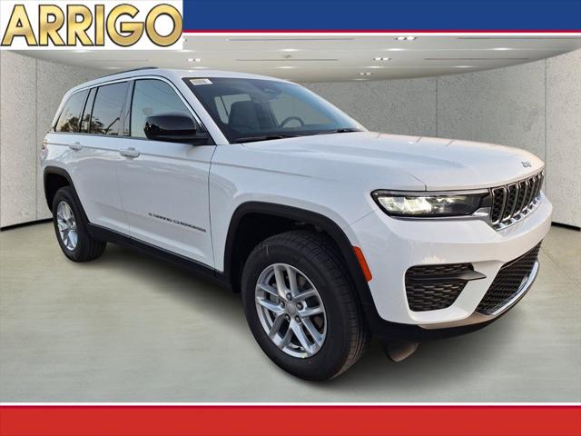 2025 Jeep Grand Cherokee GRAND CHEROKEE LAREDO X 4X2