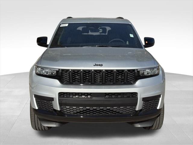 2025 Jeep Grand Cherokee GRAND CHEROKEE L ALTITUDE 4X2