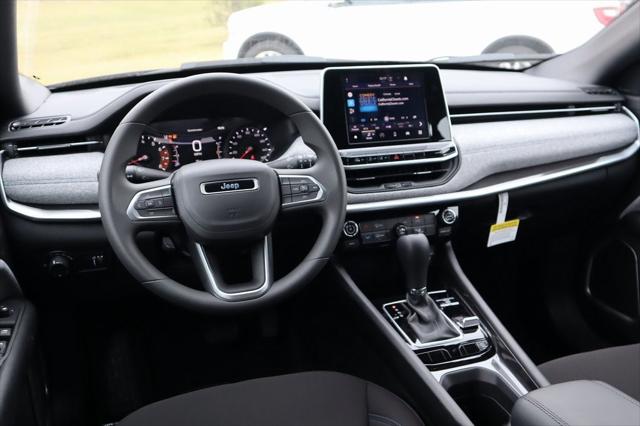 2025 Jeep Compass COMPASS SPORT 4X4