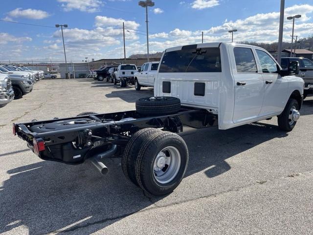 2024 RAM Ram 3500 Chassis Cab RAM 3500 TRADESMAN CREW CAB CHASSIS 4X4 60 CA