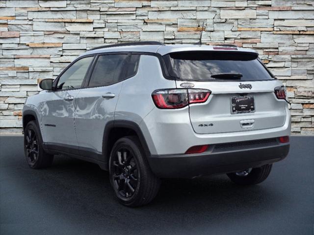 2025 Jeep Compass COMPASS LATITUDE 4X4