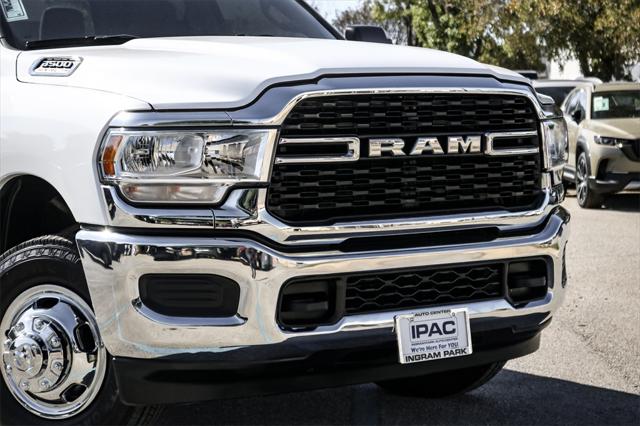 2022 RAM 3500 Big Horn Crew Cab 4x4 8 Box