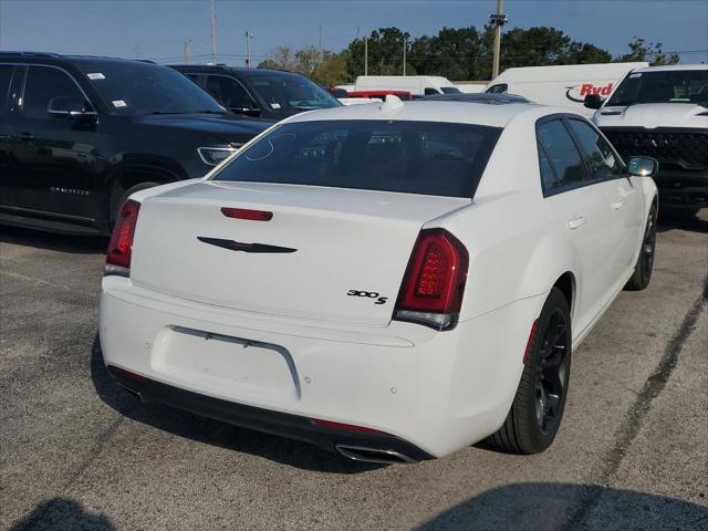 2022 Chrysler 300 S