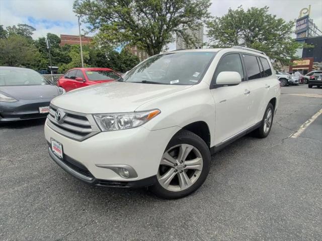2013 Toyota Highlander Limited V6 for sale in Worcester, MA