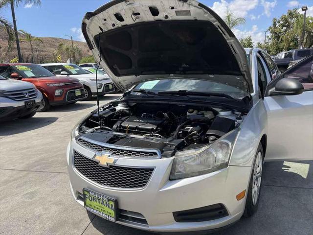2013 Chevrolet Cruze LS Auto