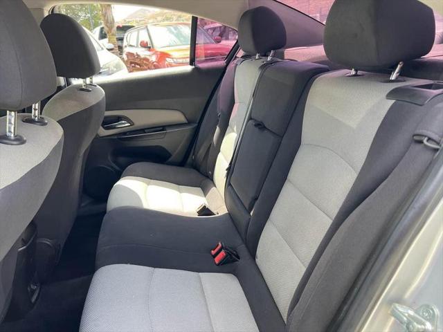 2013 Chevrolet Cruze LS Auto