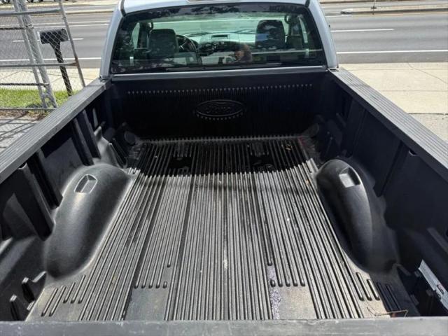 2005 Ford F-150 XL