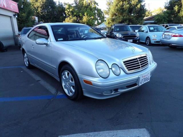 2001 Mercedes-Benz CLK-CLASS CLK 320 Coupe 2D