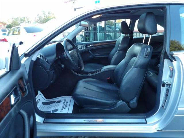 2001 Mercedes-Benz CLK-CLASS CLK 320 Coupe 2D
